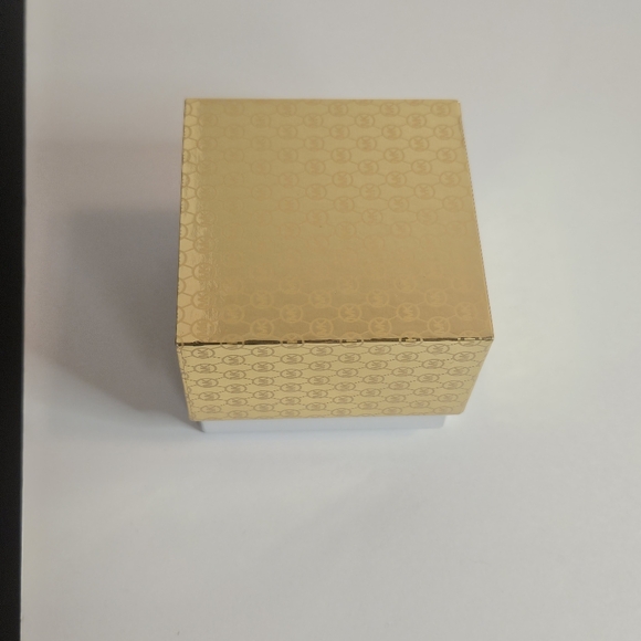 Michael Kors Earring and Bracelet gift set - Picture 8 of 9